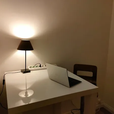 Apartment 3 Rooms, 2 Bathrooms, In A Villa. Lightfull, Quiet And Charm Cannes