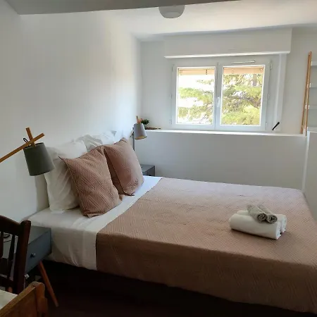 3 Rooms, 2 Bathrooms, In A Villa. Lightfull, Quiet And Charm * Cannes